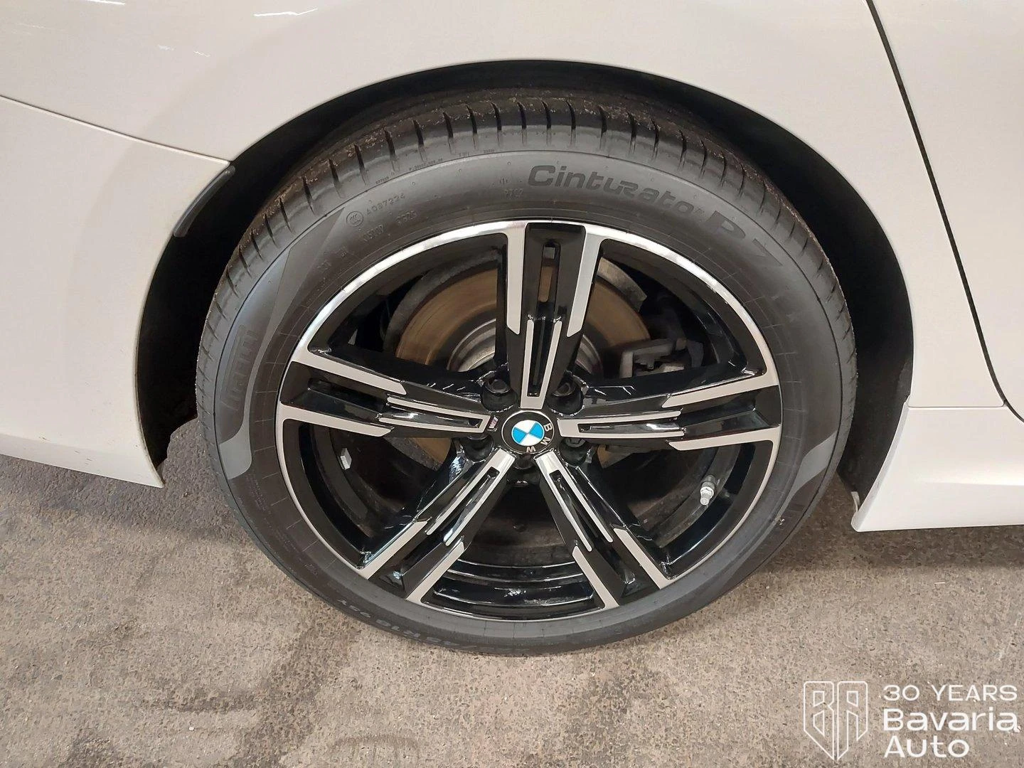 BMW 320 i xDrive Sportautomatic, снимка 12 - Автомобили и джипове - 56506507