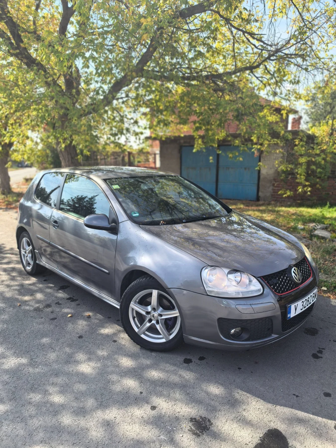 VW Golf 1.9 TDI, снимка 3 - Автомобили и джипове - 56647476