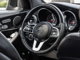 Mercedes-Benz GLC 300 4MATIC* AMG* ПАНОРАМА* КАМЕРА* ПОДГРЕВ* КРАЙНА ЦЕН, снимка 9
