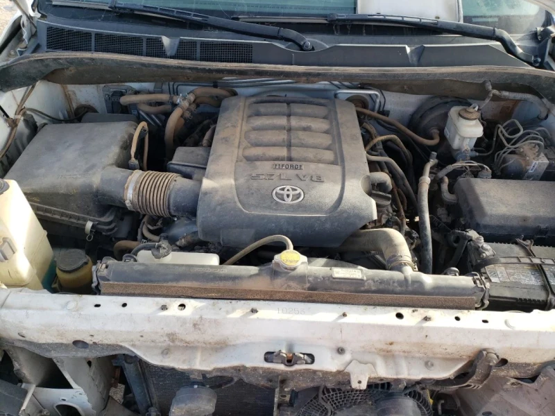 Toyota Sequoia, снимка 12 - Автомобили и джипове - 49359670