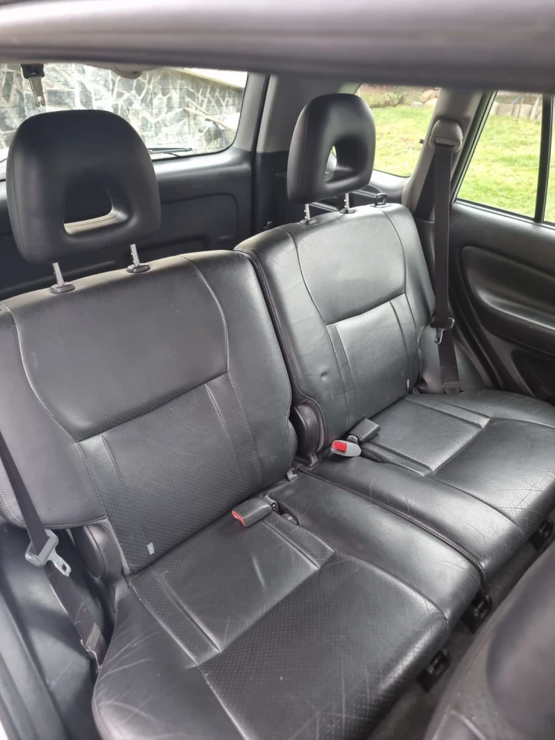 Toyota Rav4 2.0, снимка 16 - Автомобили и джипове - 52683519