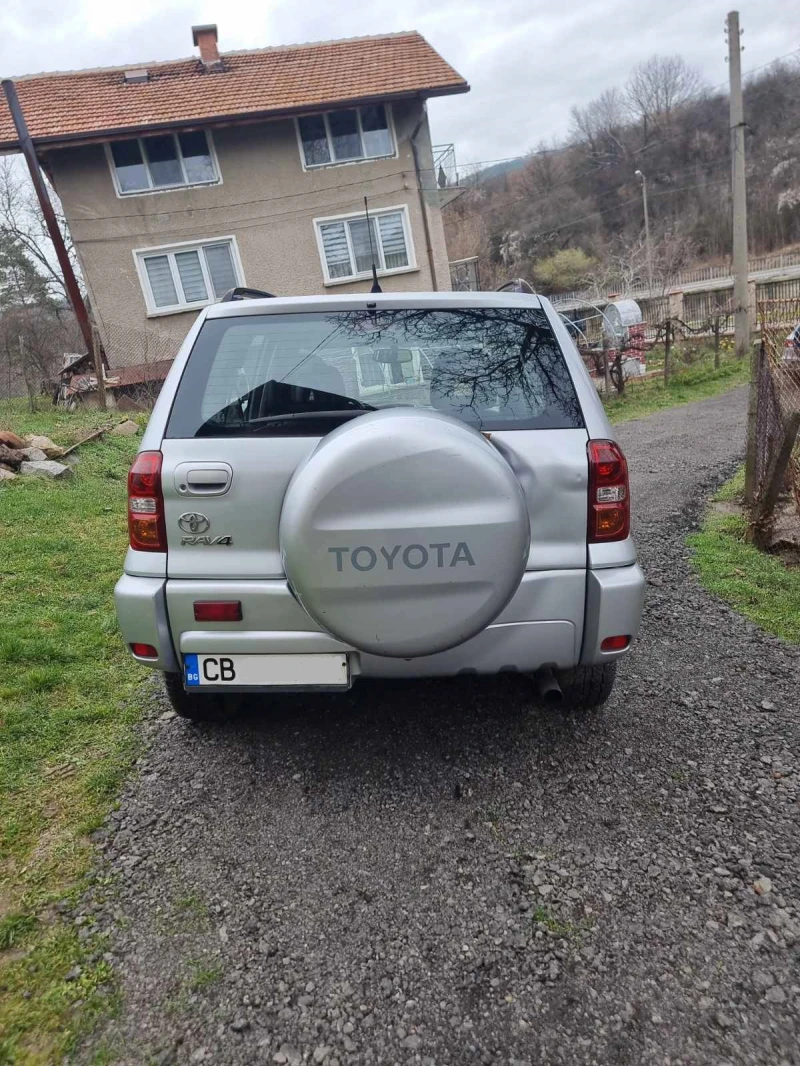 Toyota Rav4 2.0, снимка 4 - Автомобили и джипове - 52683519