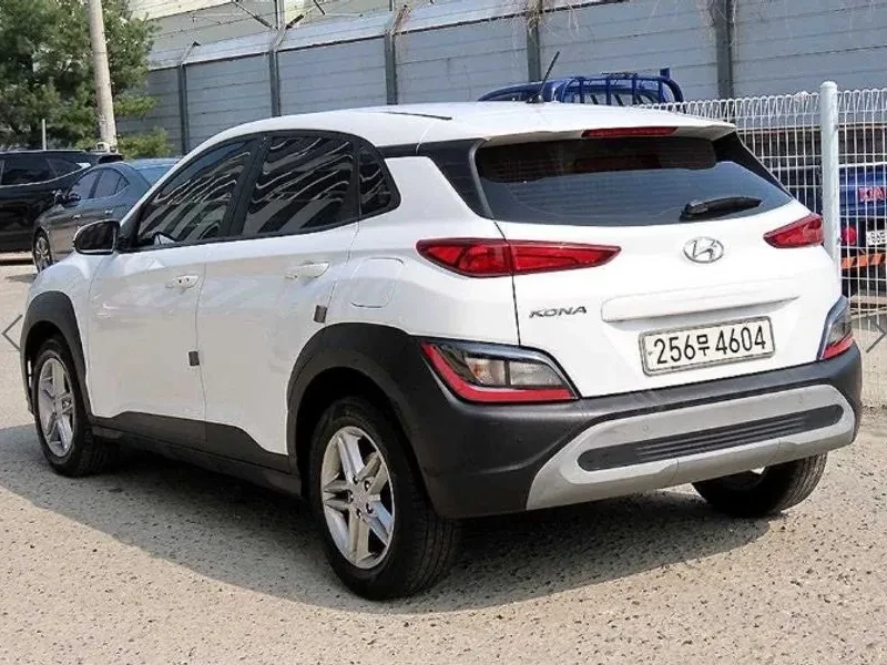 Hyundai Kona Gasoline 2.0 2Wd Smart, снимка 3 - Автомобили и джипове - 54998382