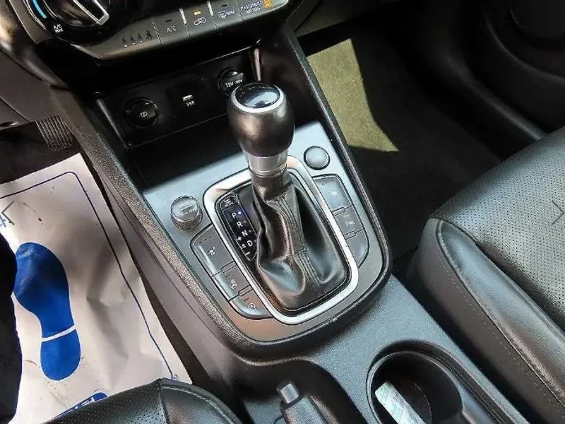 Hyundai Kona Gasoline 2.0 2Wd Smart, снимка 8 - Автомобили и джипове - 54998382
