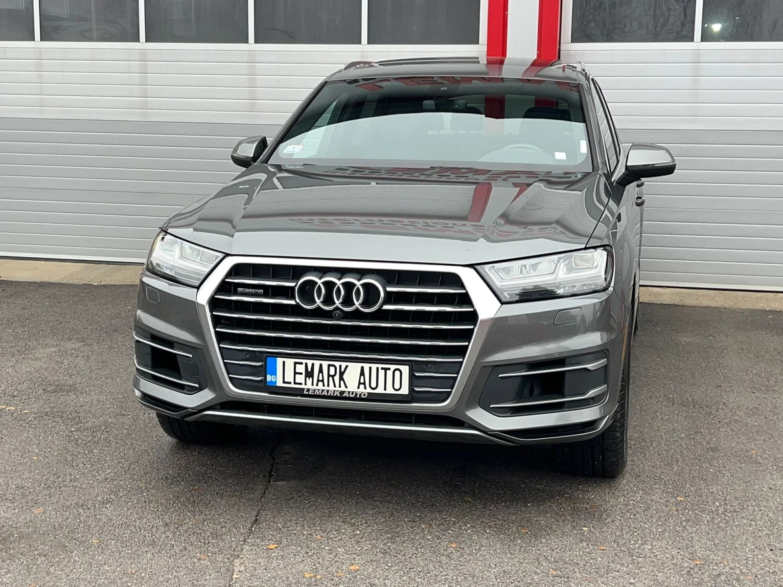 Audi Q7 3.0TFSI PANORAMA KEY LESS NAVI 360KAMERA 7-МЕСТНА - изображение 2