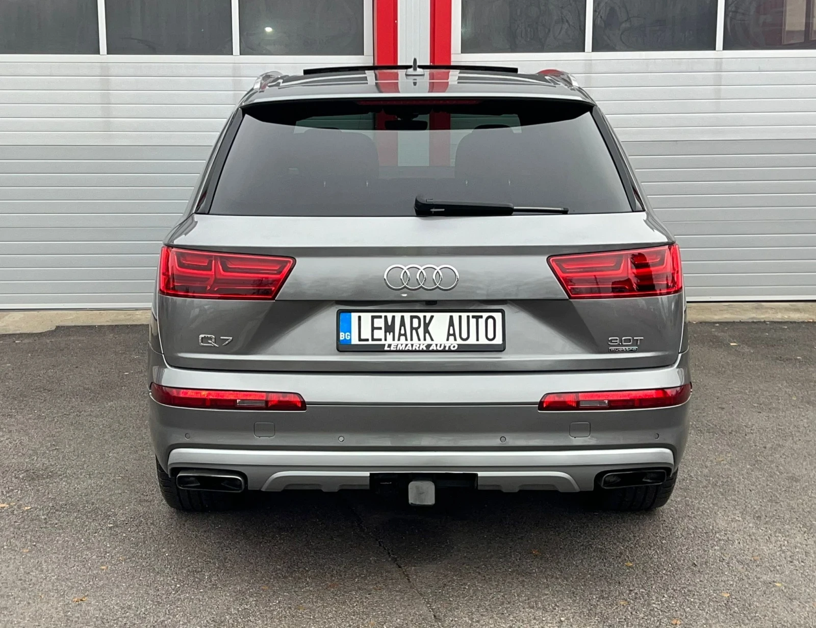 Audi Q7 3.0TFSI PANORAMA KEY LESS NAVI 360KAMERA 7-МЕСТНА - изображение 10