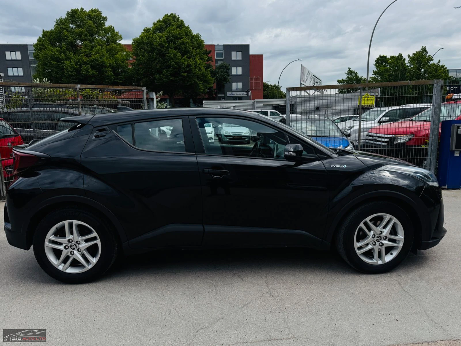 Toyota C-HR 1.8HEV/122HP/CAM/NAVI/LED/KLESS/585v - изображение 5