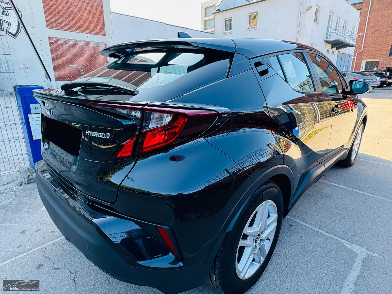 Toyota C-HR 1.8HEV/122HP/CAM/NAVI/LED/KLESS/585v - изображение 6