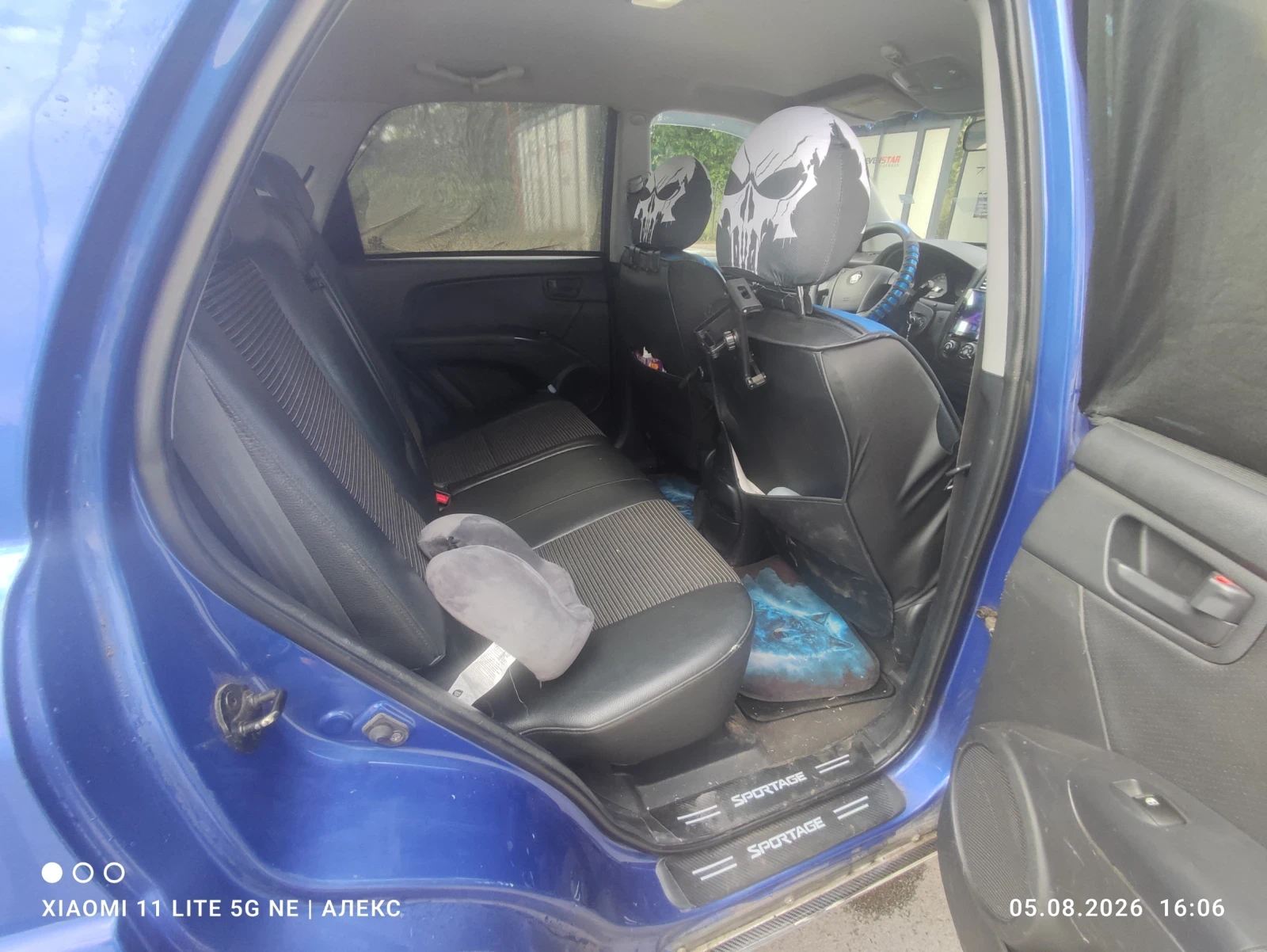 Kia Sportage 2.0 , снимка 11 - Автомобили и джипове - 55503606