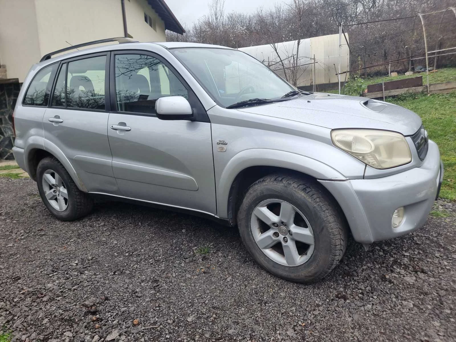 Toyota Rav4 2.0 - изображение 3