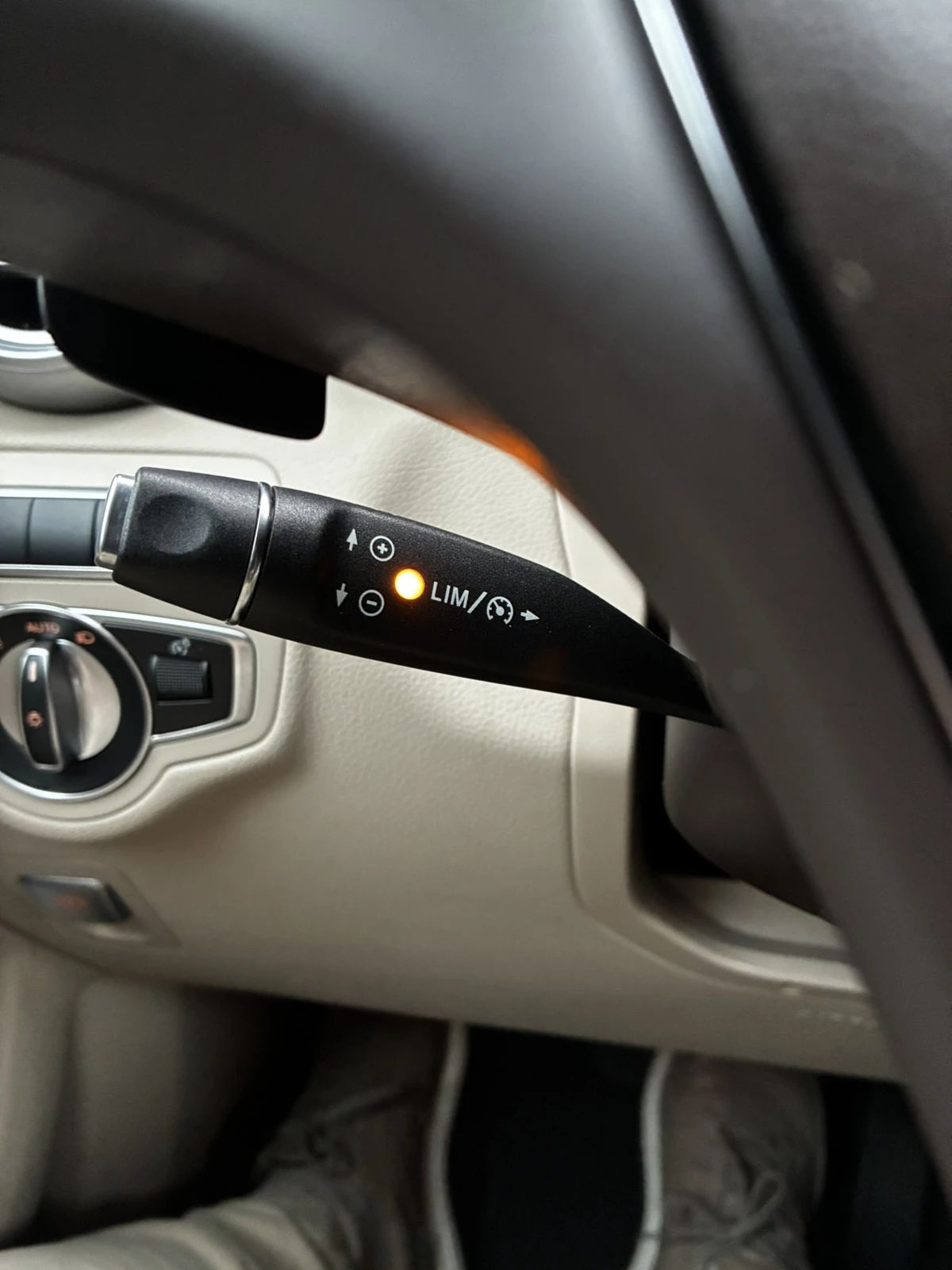 Mercedes-Benz GLC 220, снимка 13 - Автомобили и джипове - 54244763