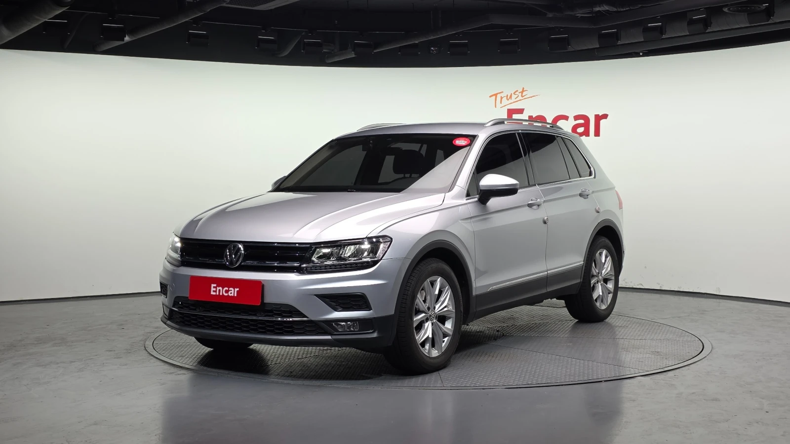 VW Tiguan Tiguan 2.0 TDI Premium | Distronic | LED | Memory  | Mobile.bg � ����������� 1