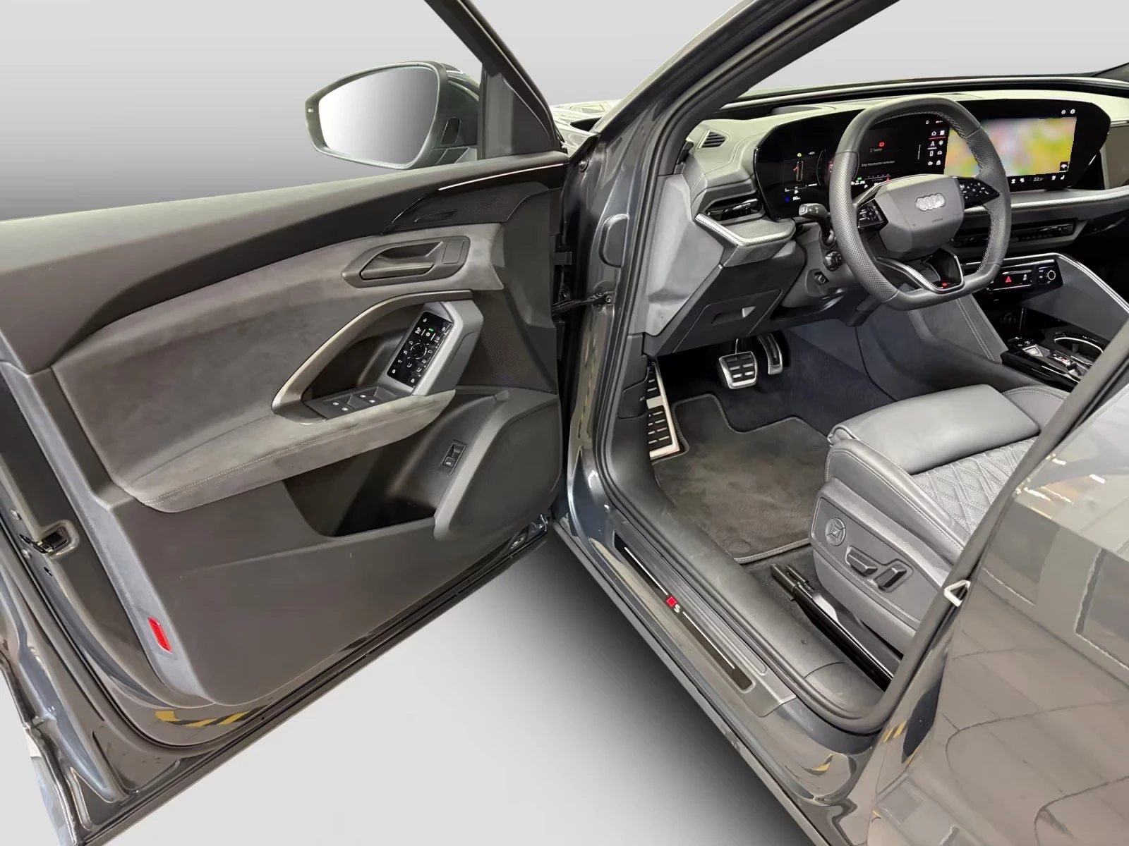 Audi SQ5 NEW / B&O / MATRIX / 360 / HUD / MMI PRO / PANO, снимка 5 - Автомобили и джипове - 55222750