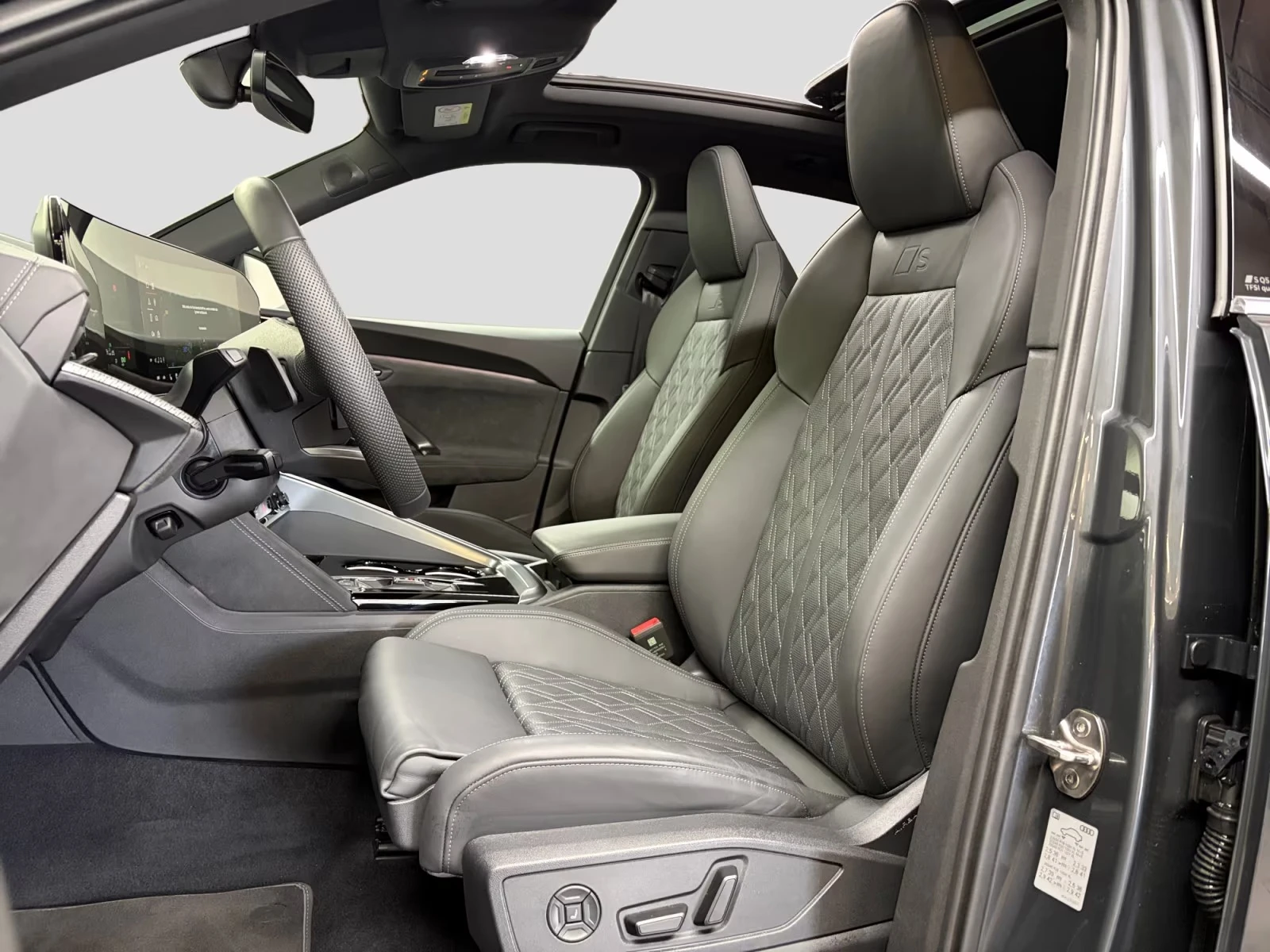 Audi SQ5 NEW / B&O / MATRIX / 360 / HUD / MMI PRO / PANO, снимка 6 - Автомобили и джипове - 55222750
