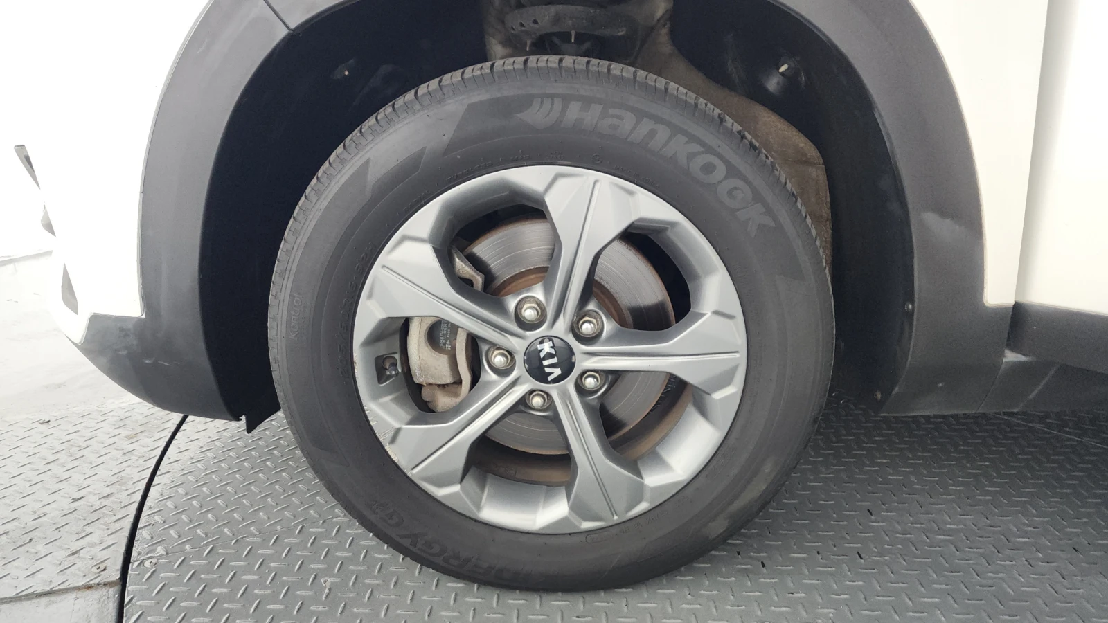 Kia Seltos 1.6T* ПОДГРЕВ ВОЛАН* КРАЙНА ЦЕНА, снимка 5 - Автомобили и джипове - 55496118