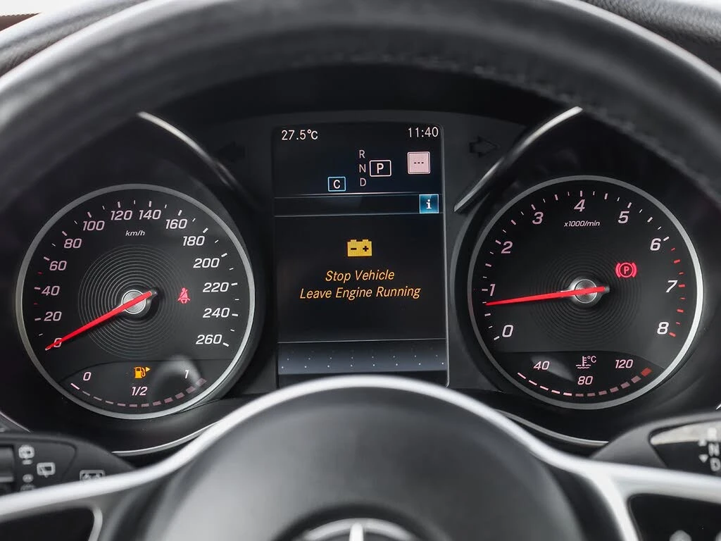 Mercedes-Benz GLC 300 4MATIC* AMG* ПАНОРАМА* КАМЕРА* ПОДГРЕВ* КРАЙНА ЦЕН, снимка 10 - Автомобили и джипове - 55942115