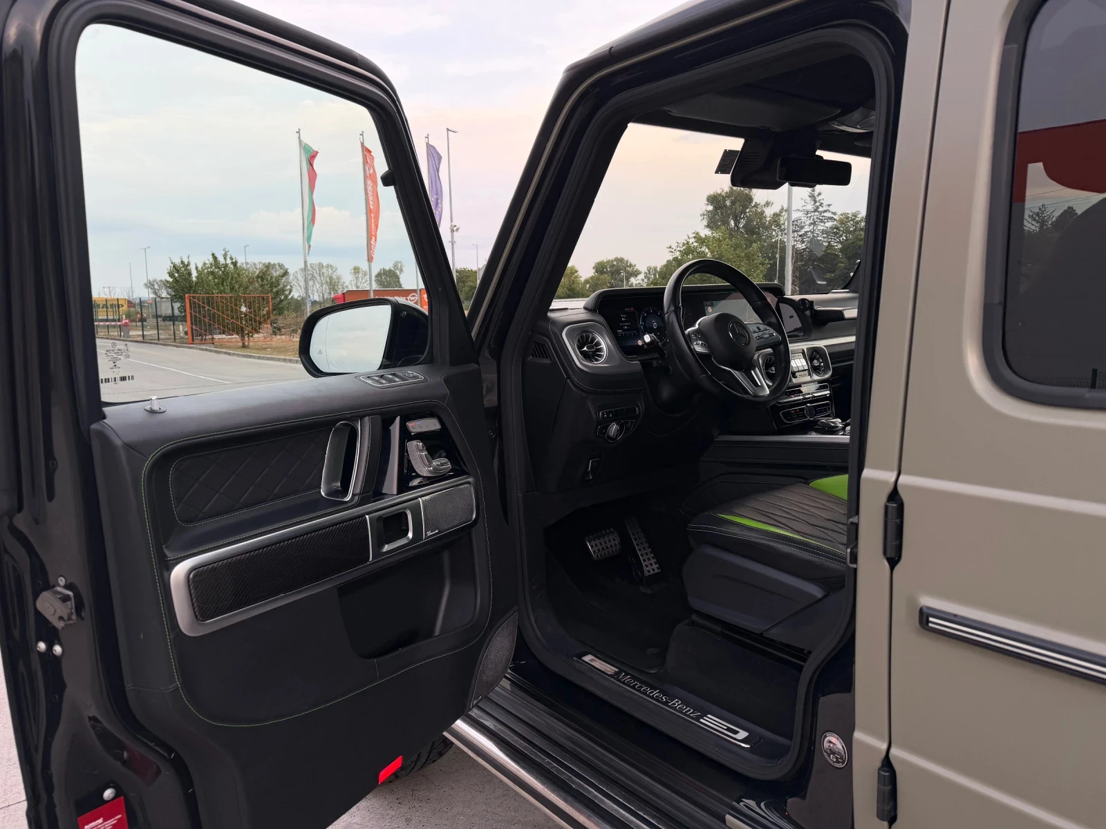 Mercedes-Benz G 350 d Manufaktur Off-road Germany , снимка 9 - Автомобили и джипове - 56183296