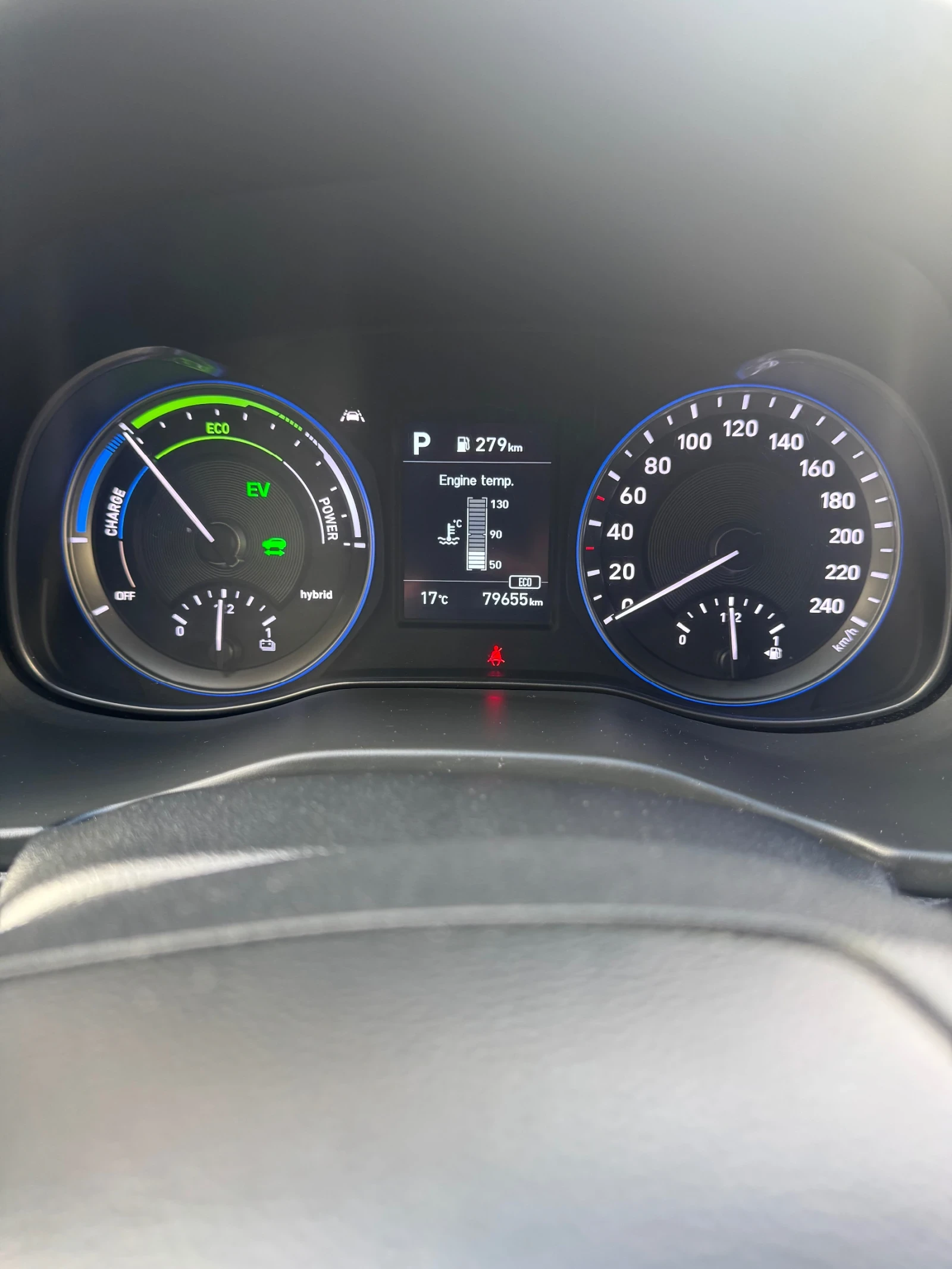 Hyundai Kona  1.6 GDI HEV, снимка 14 - Автомобили и джипове - 56728593