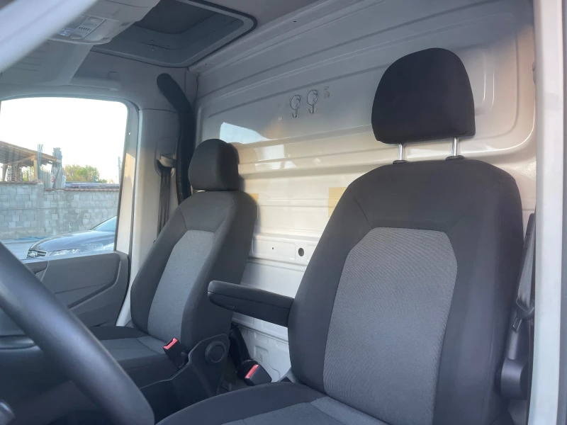 VW Crafter 2.0TDI ПАДАЩ БОРД/SLEEP BOX/ФУРГОН до 3.5т., снимка 11 - Бусове и автобуси - 45235432