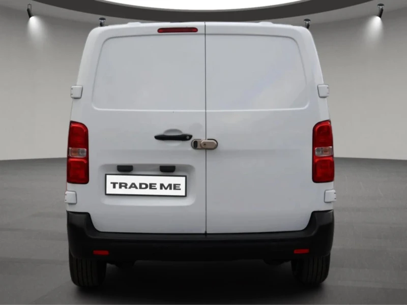 Citroen Jumpy L2/136 kc/50kWh БАТЕРИЯ/ТОП СЪСТОЯНИЕ/НОВИ ГУМИ, снимка 8 - Бусове и автобуси - 52913118