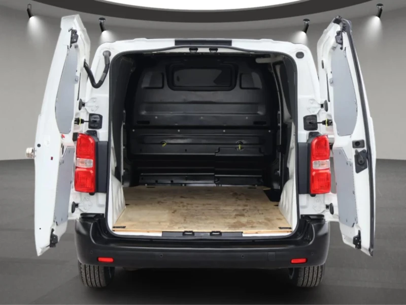 Citroen Jumpy L2/136 kc/50kWh БАТЕРИЯ/ТОП СЪСТОЯНИЕ/НОВИ ГУМИ, снимка 5 - Бусове и автобуси - 52913118