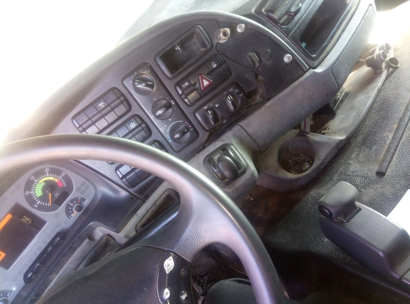 Mercedes-Benz Actros, снимка 8 - Камиони - 53432370