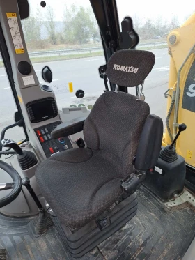 Багер Komatsu WB93 R, снимка 14