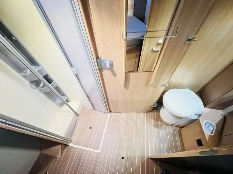 Кемпер SUNLIGHT 68, снимка 12 - Каравани и кемпери - 52619034