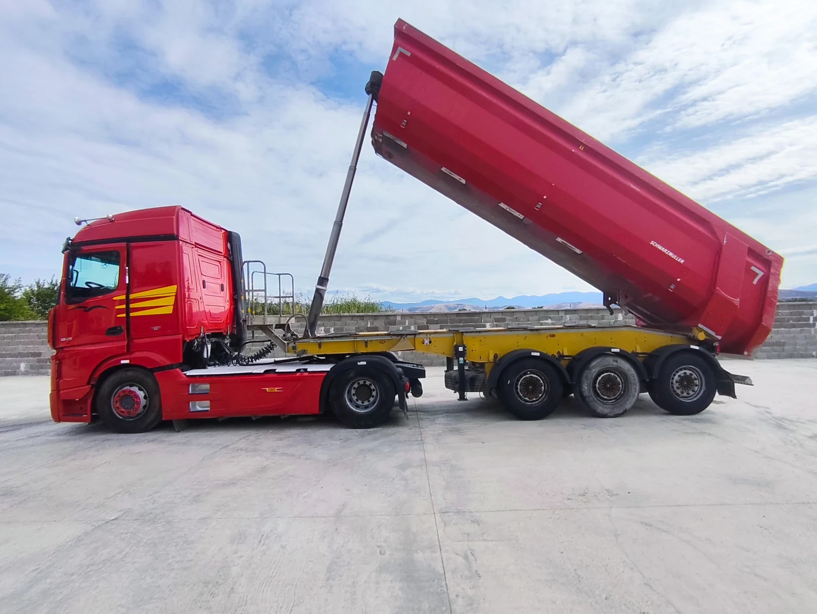 Полуремарке Schwarzmuller ЦЕНАТА Е ЗА КОМПОЗИЦИЯ , снимка 7 - Ремаркета - 56084966
