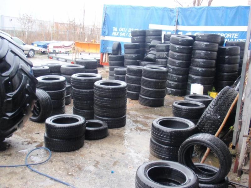 Гуми Всесезонни 215/65R16, снимка 14 - Гуми и джанти - 9108379