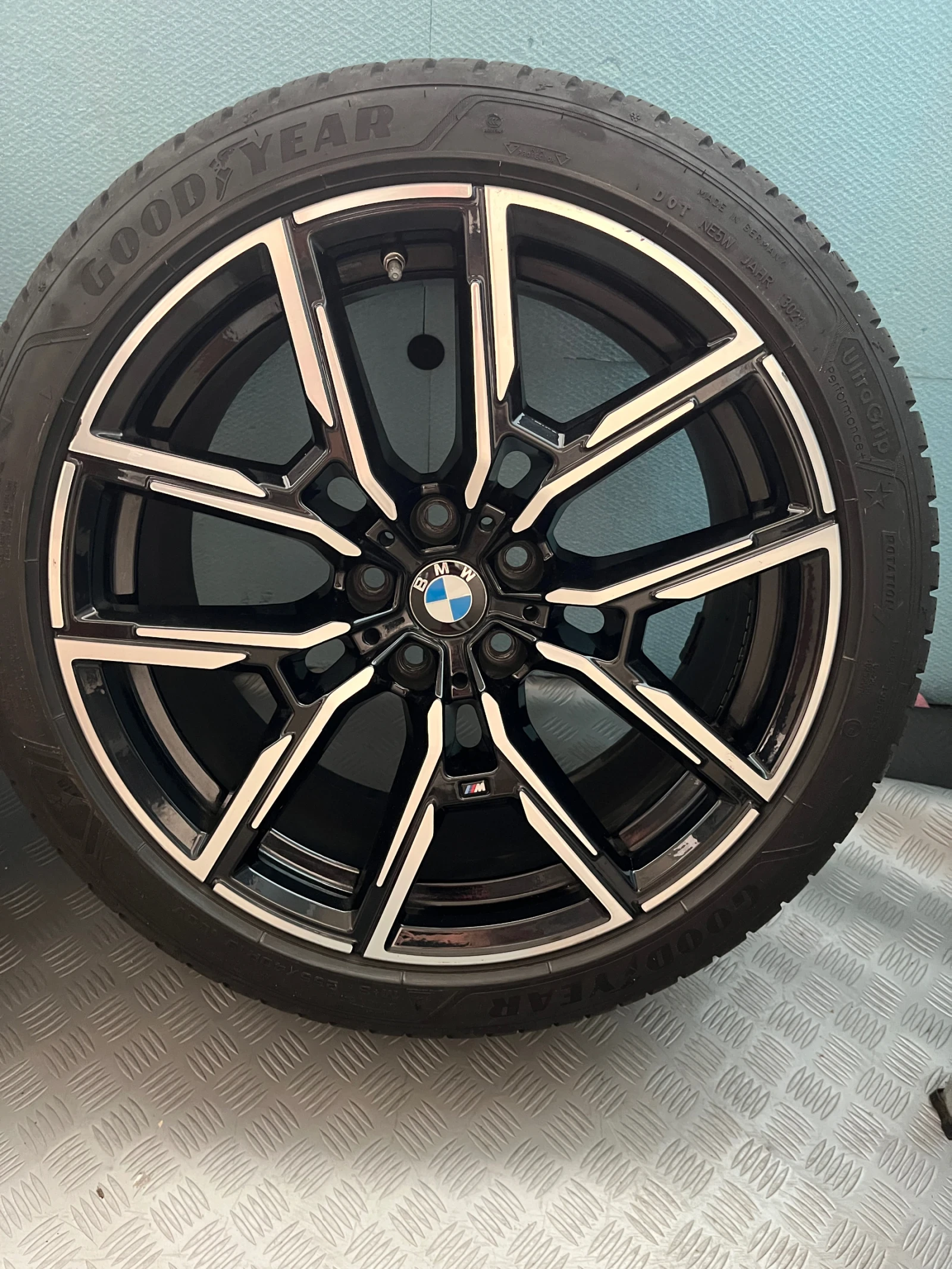 Гуми с джанти Goodyear 255/40R19