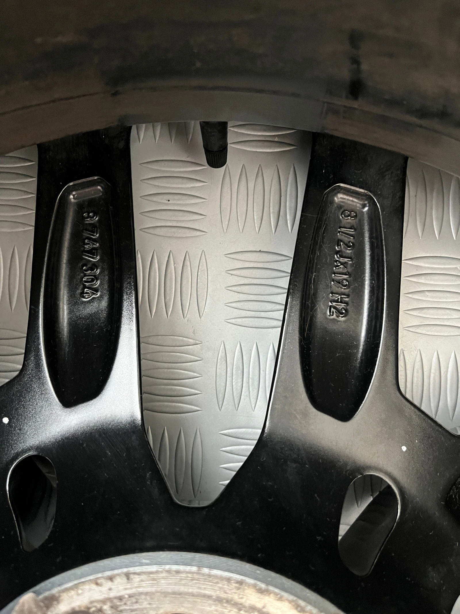 Гуми с джанти Goodyear 255/40R19, снимка 16 - Гуми и джанти - 54754555