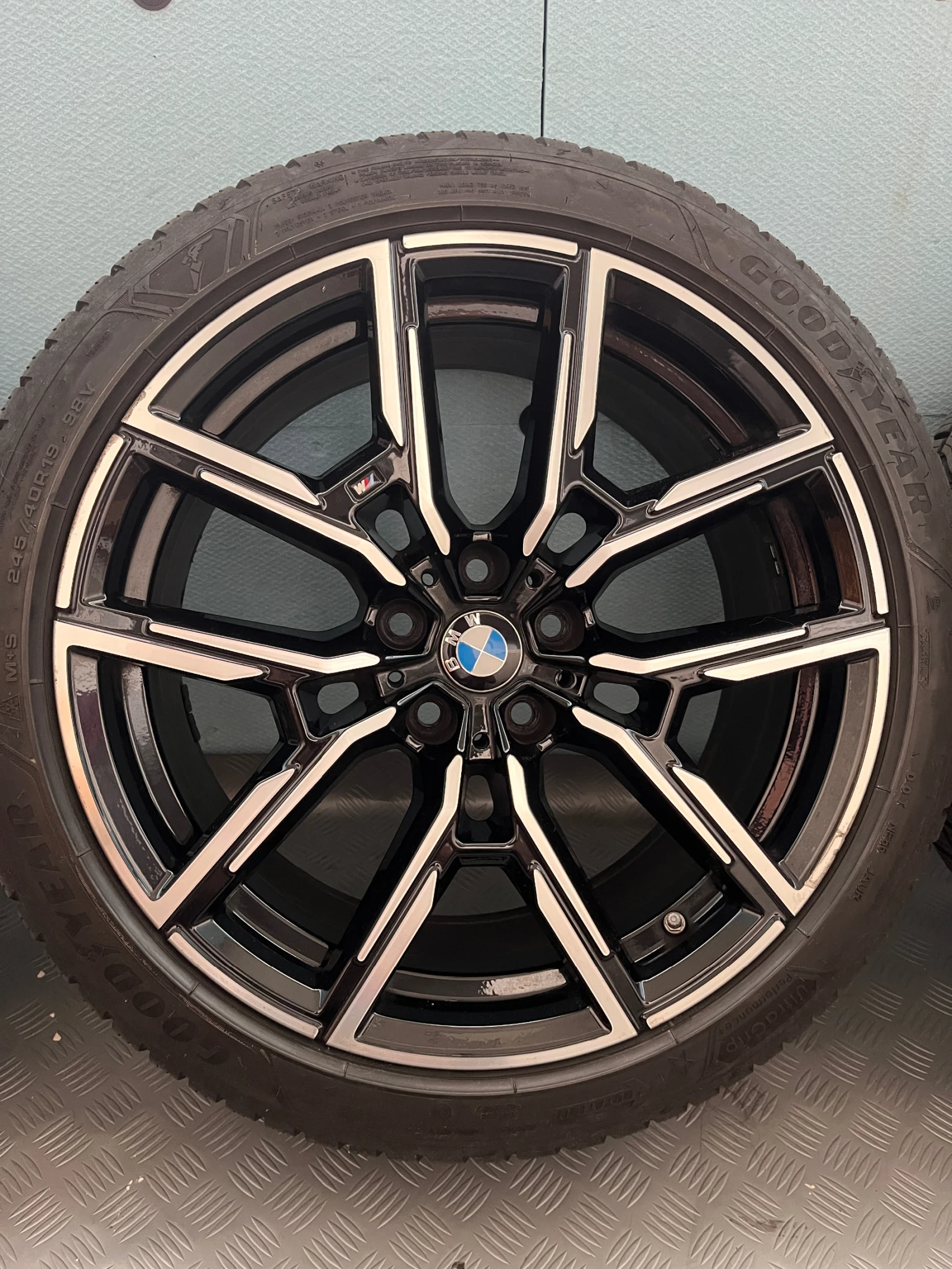 Гуми с джанти Goodyear 255/40R19, снимка 4 - Гуми и джанти - 54754555