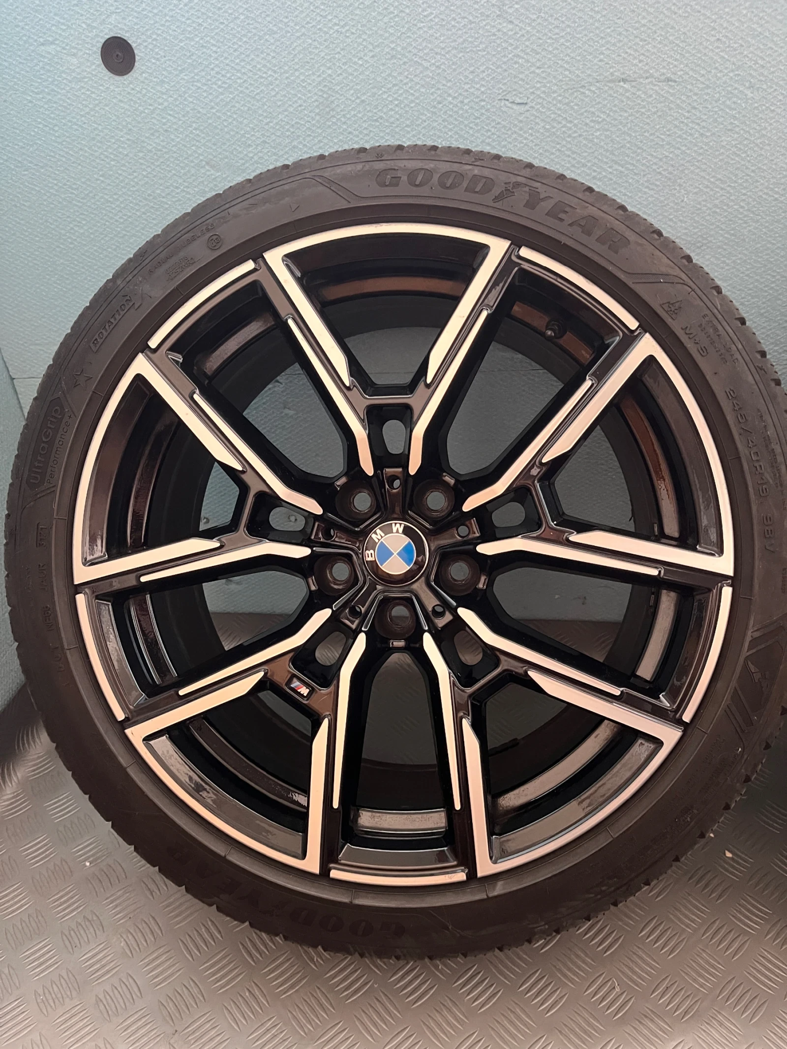 Гуми с джанти Goodyear 255/40R19, снимка 3 - Гуми и джанти - 54754555