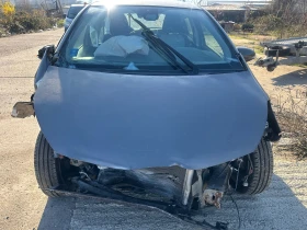 Toyota Yaris 1.5i Hybrid На части, снимка 13