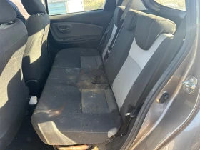 Toyota Yaris 1.5i Hybrid На части, снимка 12