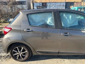 Toyota Yaris 1.5i Hybrid На части, снимка 16