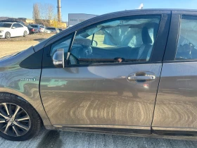 Toyota Yaris 1.5i Hybrid На части, снимка 14