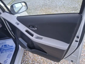 Toyota Yaris 1.3 бензин, снимка 11
