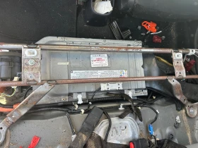 Toyota Yaris 1.5i Hybrid На части, снимка 10