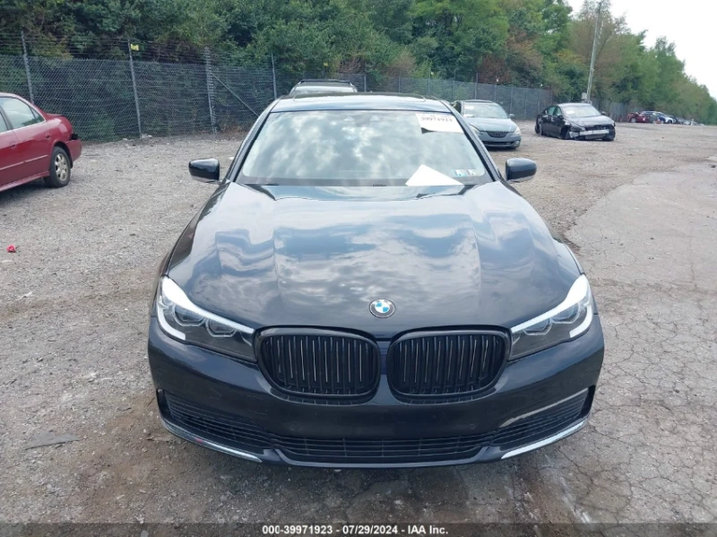 BMW 740 I xDrive Harman/Kardon* CarPlay* 4-зонов* Пано* , снимка 1 - Автомобили и джипове - 48077793