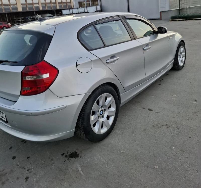 BMW 118, снимка 4 - Автомобили и джипове - 49406872