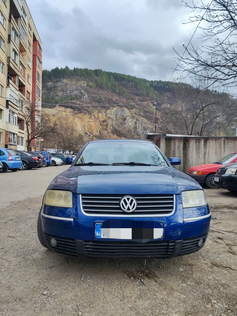 VW Passat, снимка 1 - Автомобили и джипове - 49504003