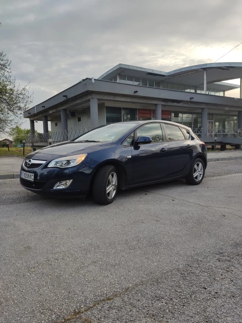 Opel Astra, снимка 8 - Автомобили и джипове - 52542338