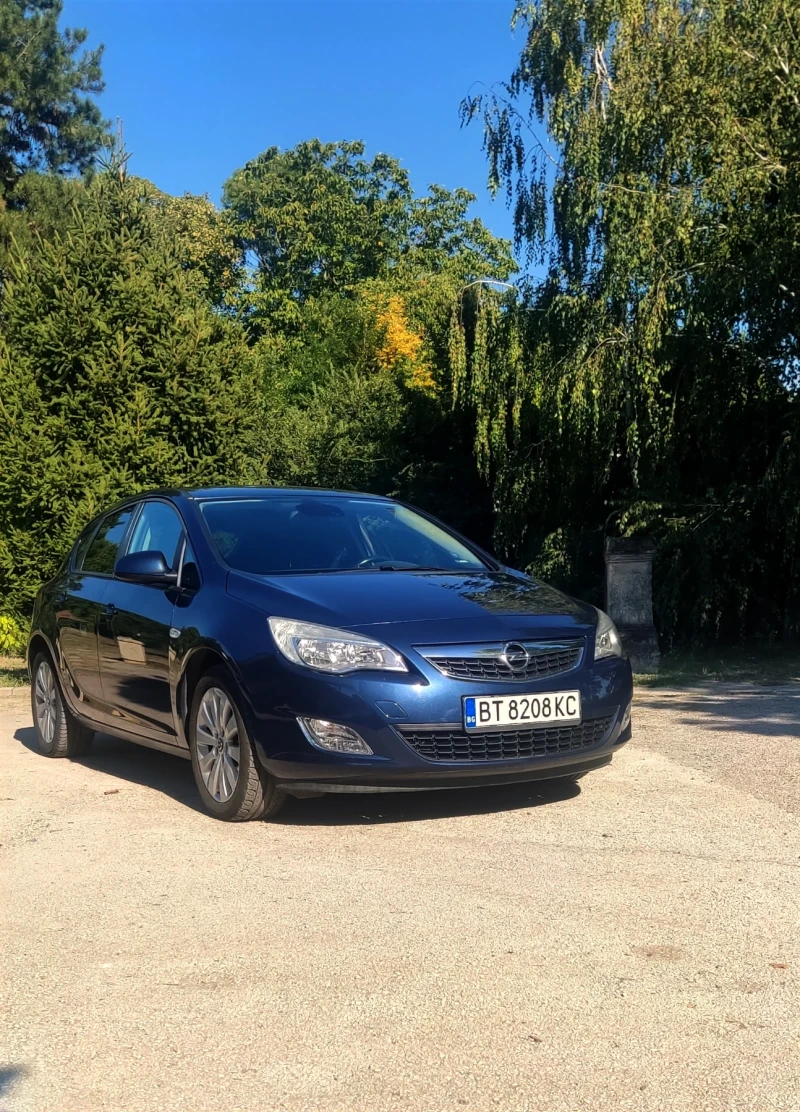 Opel Astra, снимка 2 - Автомобили и джипове - 52542338