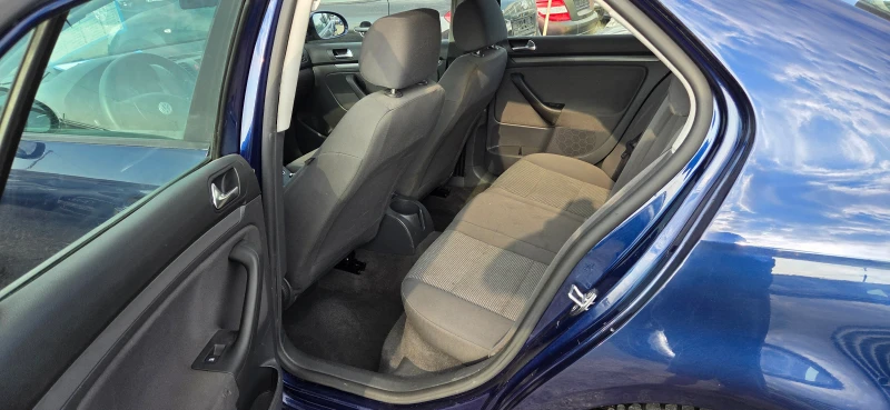VW Jetta 1.6 СТАРИЯ МОТОР, снимка 7 - Автомобили и джипове - 51269760