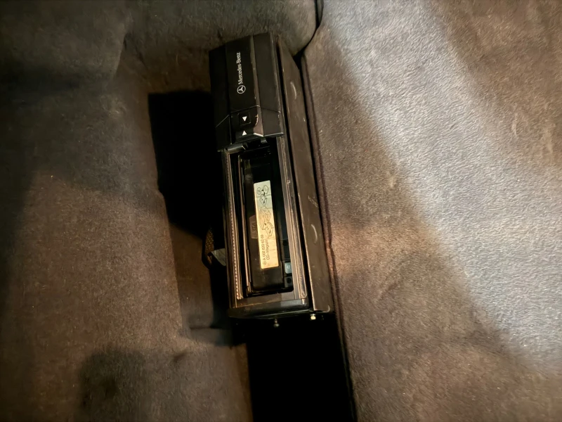 Mercedes-Benz E 320 2000 E320 CDI Avantgarde, снимка 8 - Автомобили и джипове - 51949367