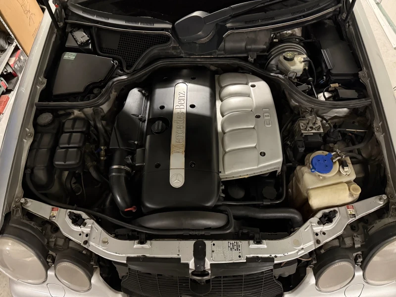 Mercedes-Benz E 320 2000 E320 CDI Avantgarde, снимка 11 - Автомобили и джипове - 51949367