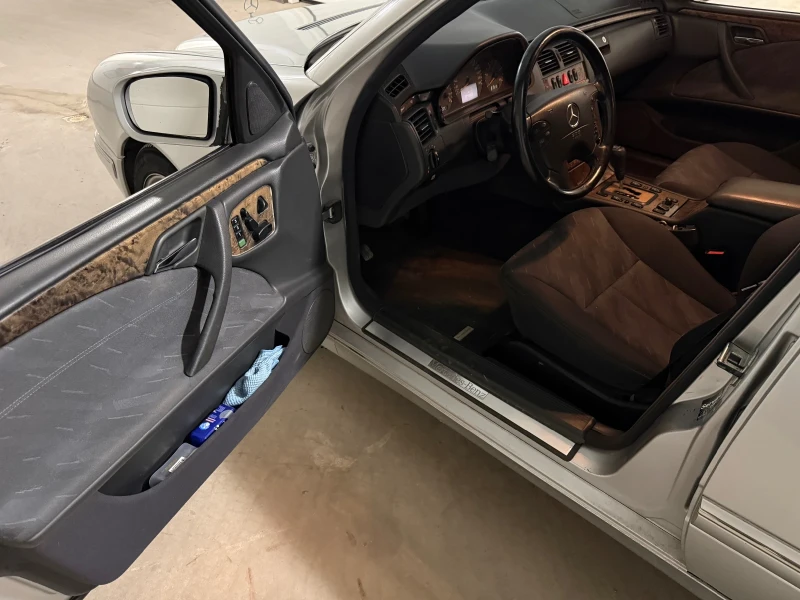Mercedes-Benz E 320 2000 E320 CDI Avantgarde, снимка 6 - Автомобили и джипове - 51949367