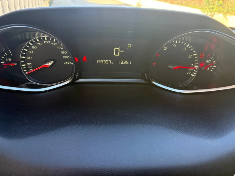 Peugeot 308  EAT8 FACELIFT , снимка 9 - Автомобили и джипове - 52177537